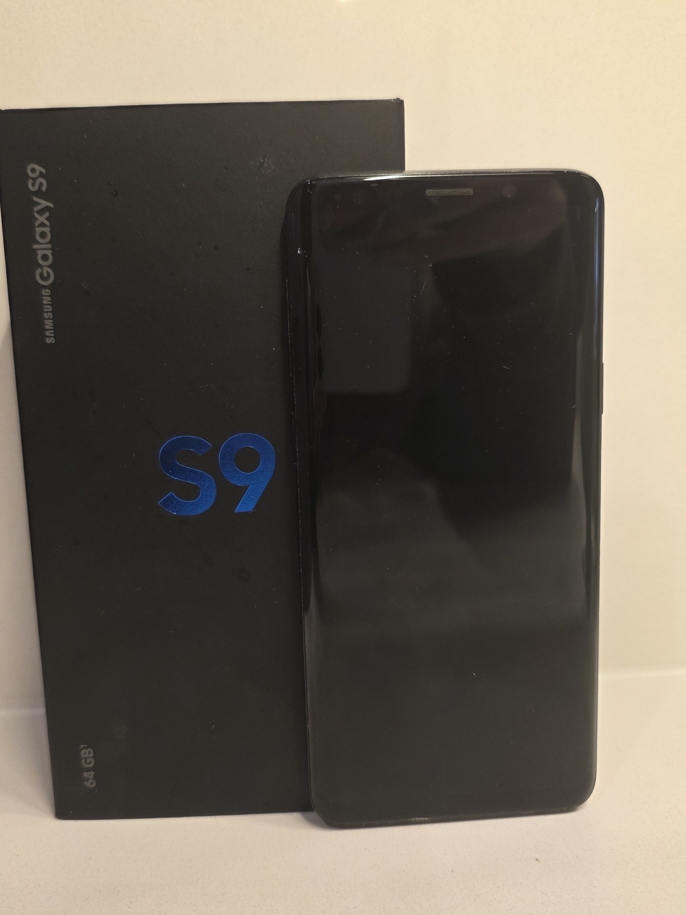 Excellent Samsung Galaxy S9  64GB Midnight Black (Unlocked)